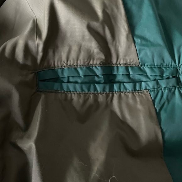 J. Crew Alps Signature Puffer Jacket Spruce Green sz L - Picture 9 of 9